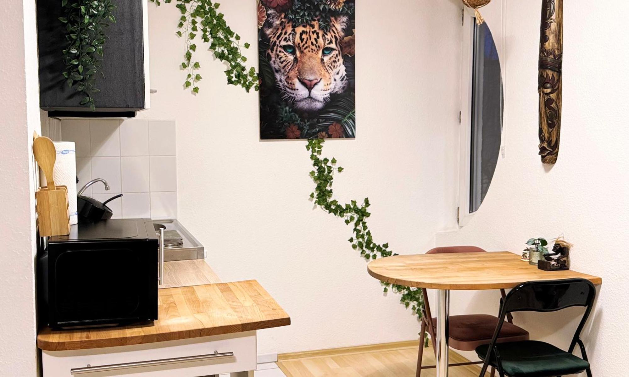 Zentrumnah Inklusive Parkplatz Jungle-Suite By Rentigo - Ruheoase Im Herzen Von Saarbruecken! Esterno foto